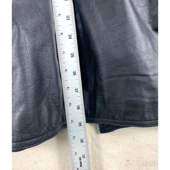 Wilsons Black Leather Belted Jacket Women's Medium with Thinsulate Lining Vtg - Picture 12 of 16